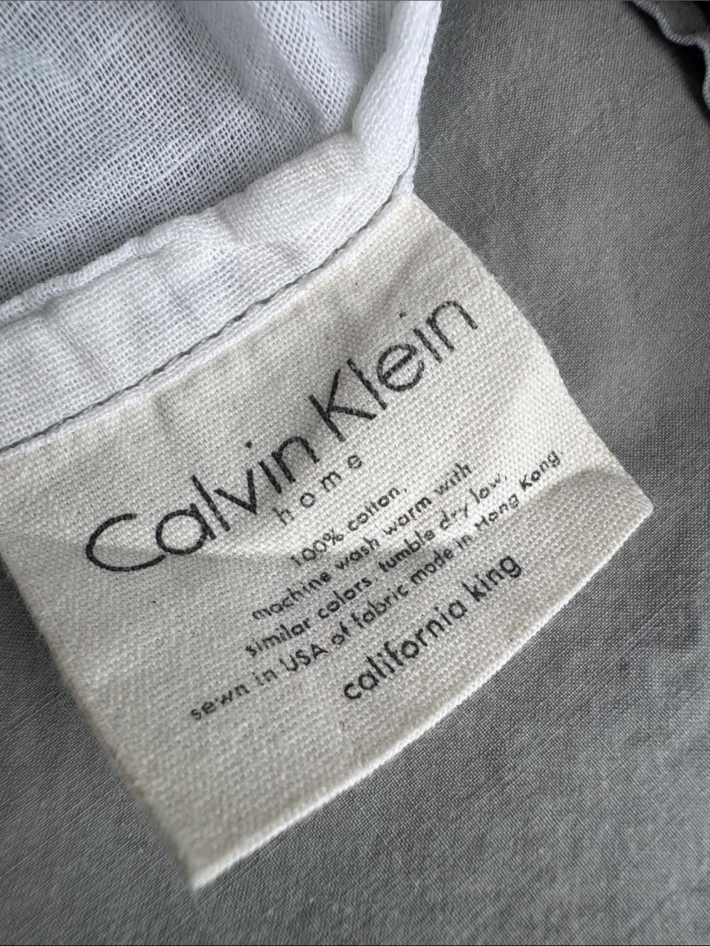 CALVIN KLEIN 100% Cotton King Flat Sheet, 2 King Cases & Bedskirt in Gray-Sage - Picture 2 of 2